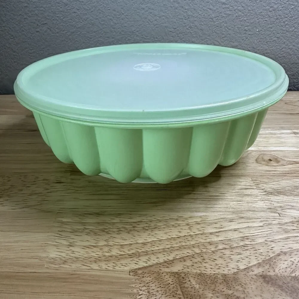 Vintage 1970's Tupperware Kitchen Jello Mold Ice Ring Mint Green 3 Pc Set
